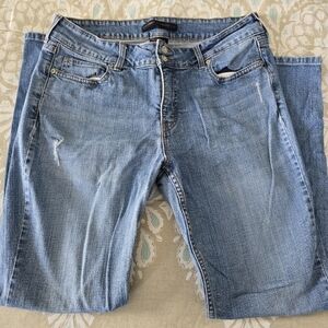 Women's Levi jeans